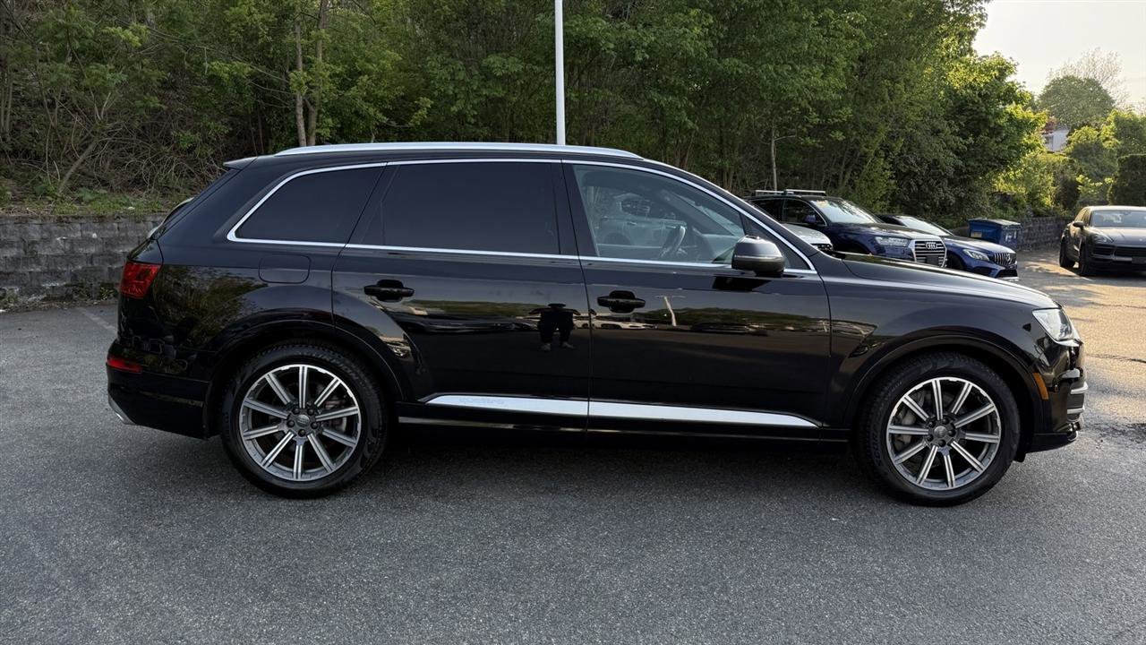 Used 2017 Audi Q7 3.0T Prestige AWD/4WD image 19