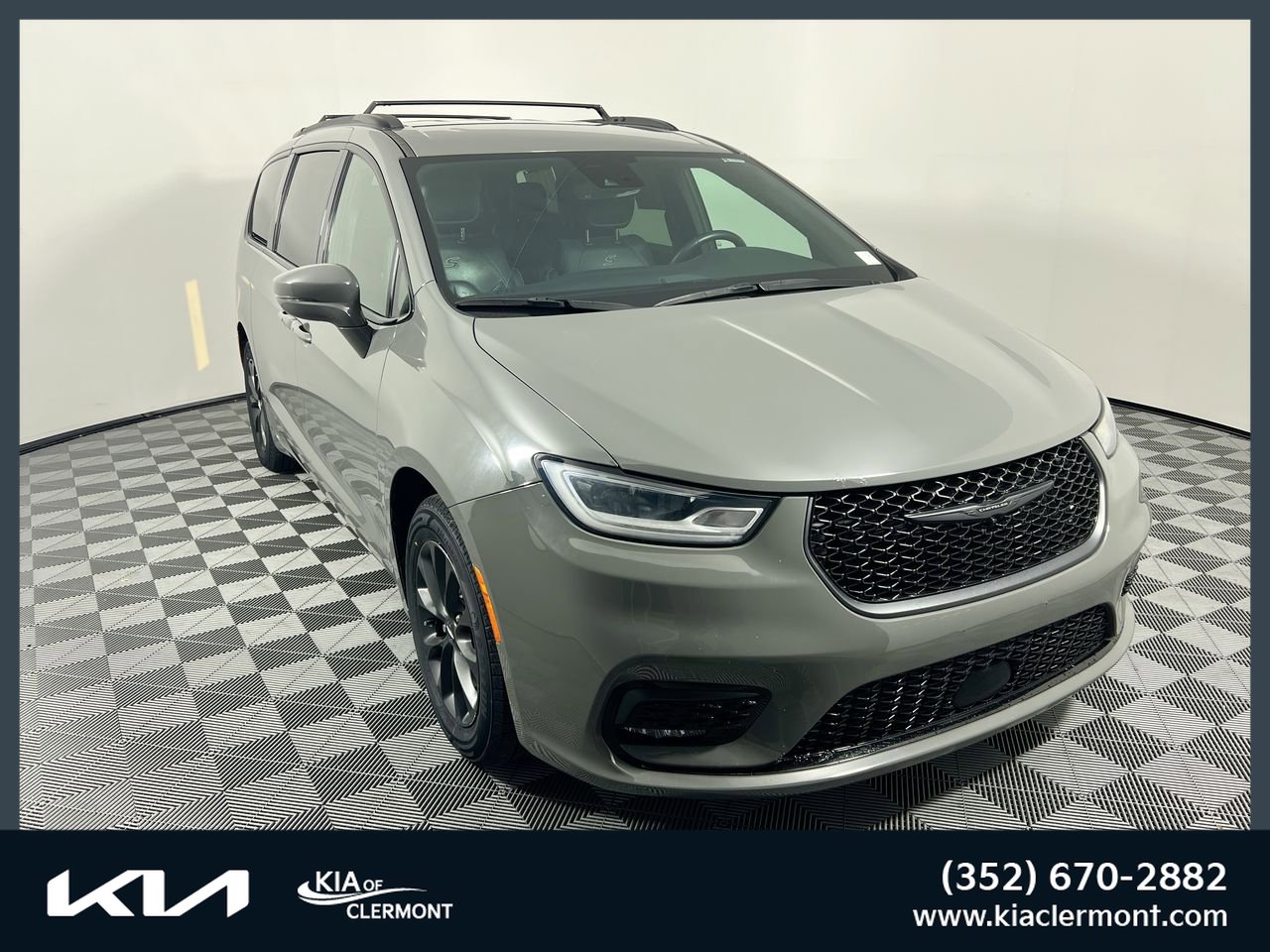 Used 2021 Chrysler Pacifica Touring-L w/ S Appearance Package