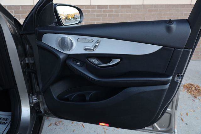 Used 2019 Mercedes-Benz GLC 300 4MATIC image 27