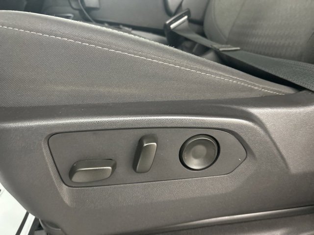 Used 2024 GMC Sierra 3500 SLE w/ SLE Value Package image 9