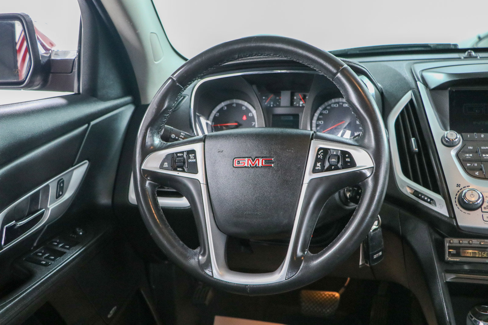 Used 2016 GMC Terrain SLT AWD/4WD image 12