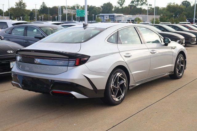 New 2026 Hyundai Sonata SEL FWD image 5