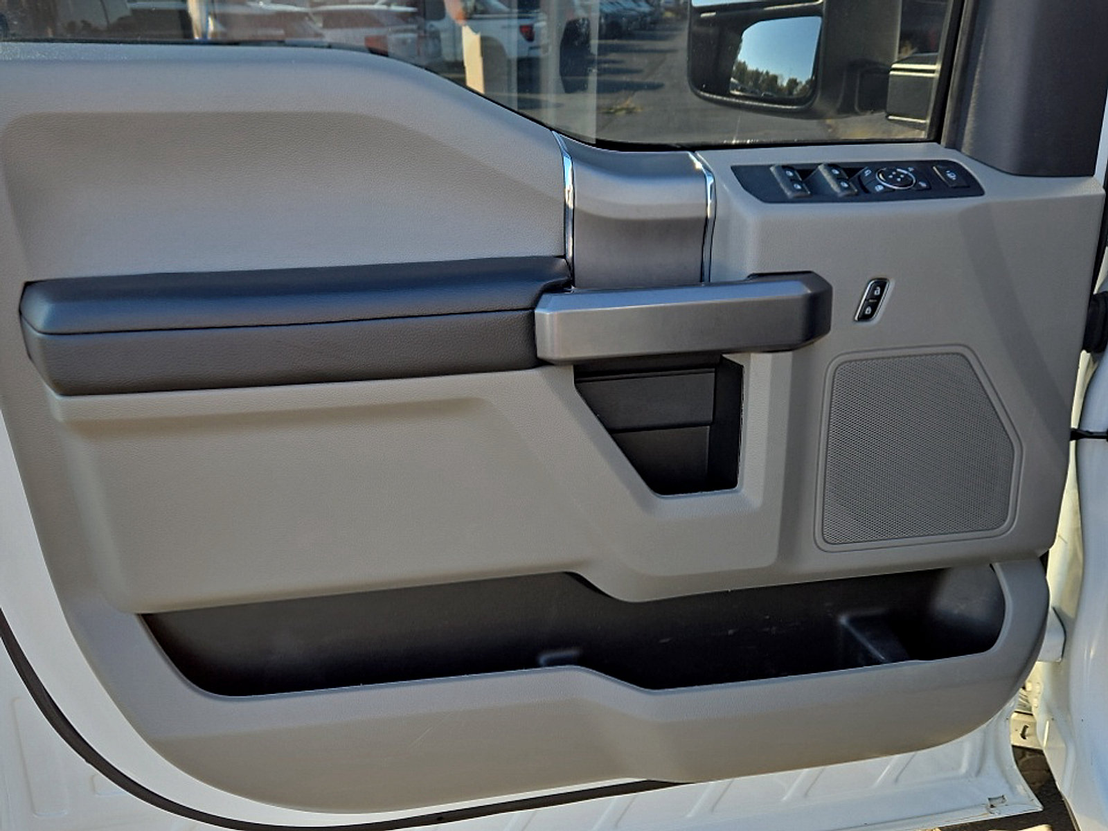 Used 2022 Ford F250 XLT w/ XLT Premium Package AWD/4WD image 10