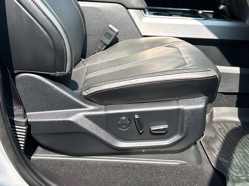 Used 2019 Ford F450 Platinum w/ Platinum Ultimate Package AWD/4WD image 42