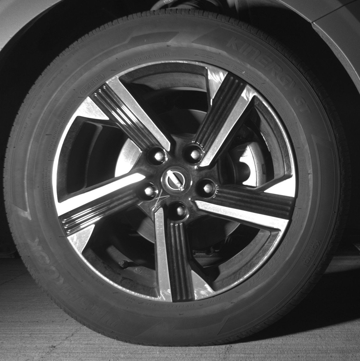 Used 2025 Nissan Sentra SV FWD image 13