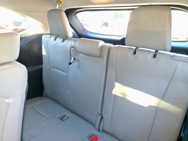 Used 2020 Toyota Highlander XLE AWD/4WD image 29
