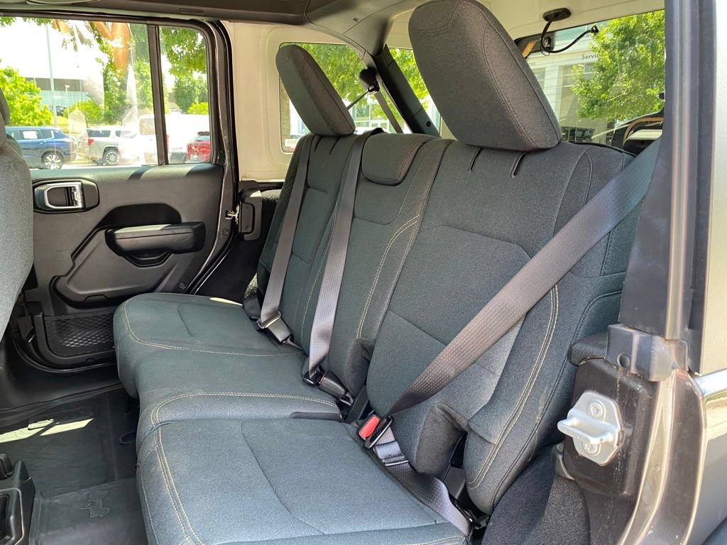 Used 2025 Jeep Wrangler Unlimited Sport AWD/4WD image 23