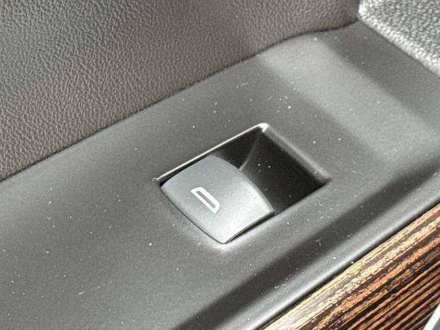 Used 2020 GMC Sierra 1500 Elevation w/ Elevation Value Package AWD/4WD image 30