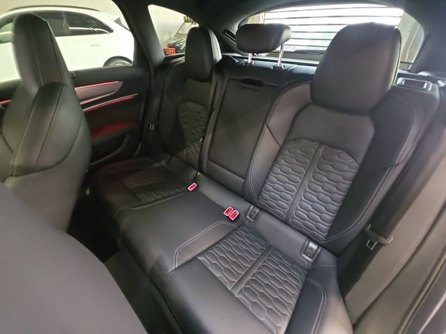 Used 2021 Audi RS 6 AWD/4WD image 22