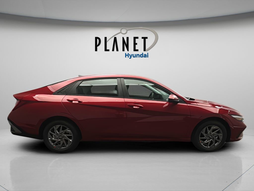 New 2026 Hyundai Elantra Blue image 8