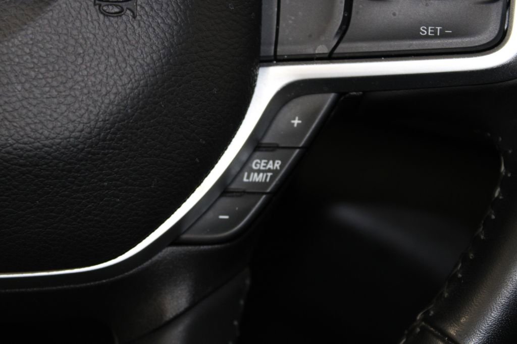 Used 2024 RAM 3500 Big Horn image 38