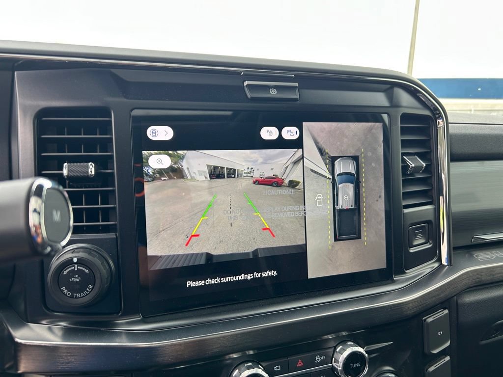 New 2026 Ford F250 Lariat w/ Black Appearance Package AWD/4WD image 13