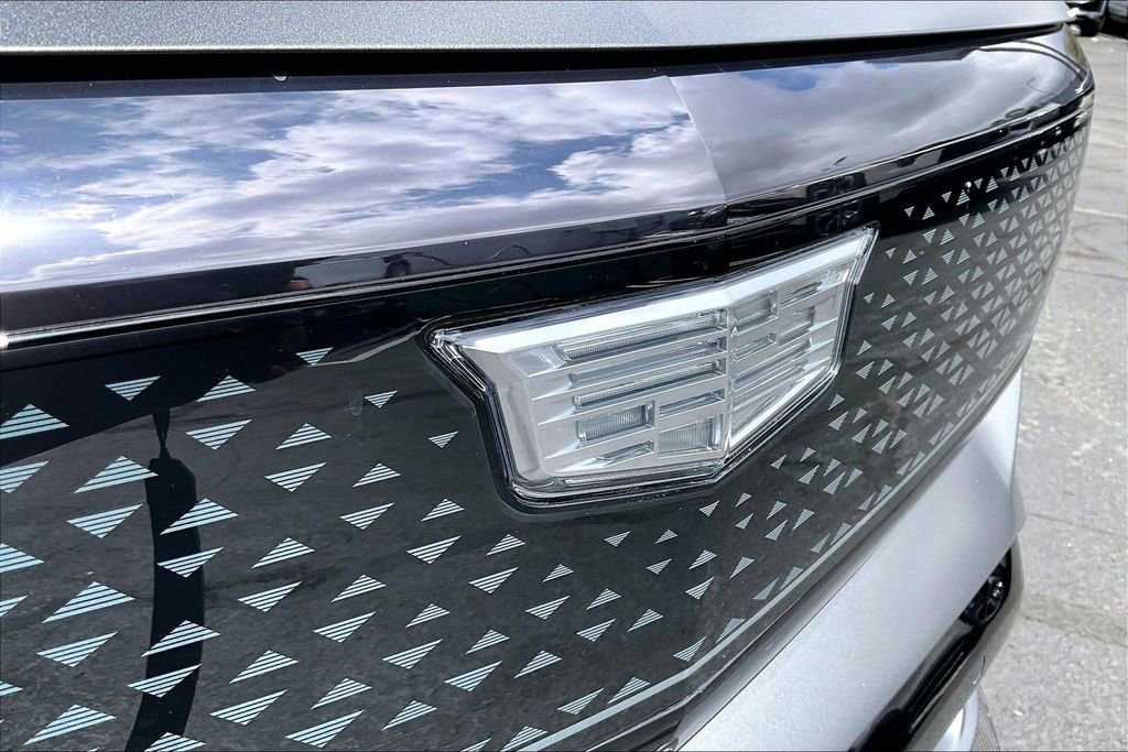 New 2026 Cadillac Optiq V AWD/4WD image 36