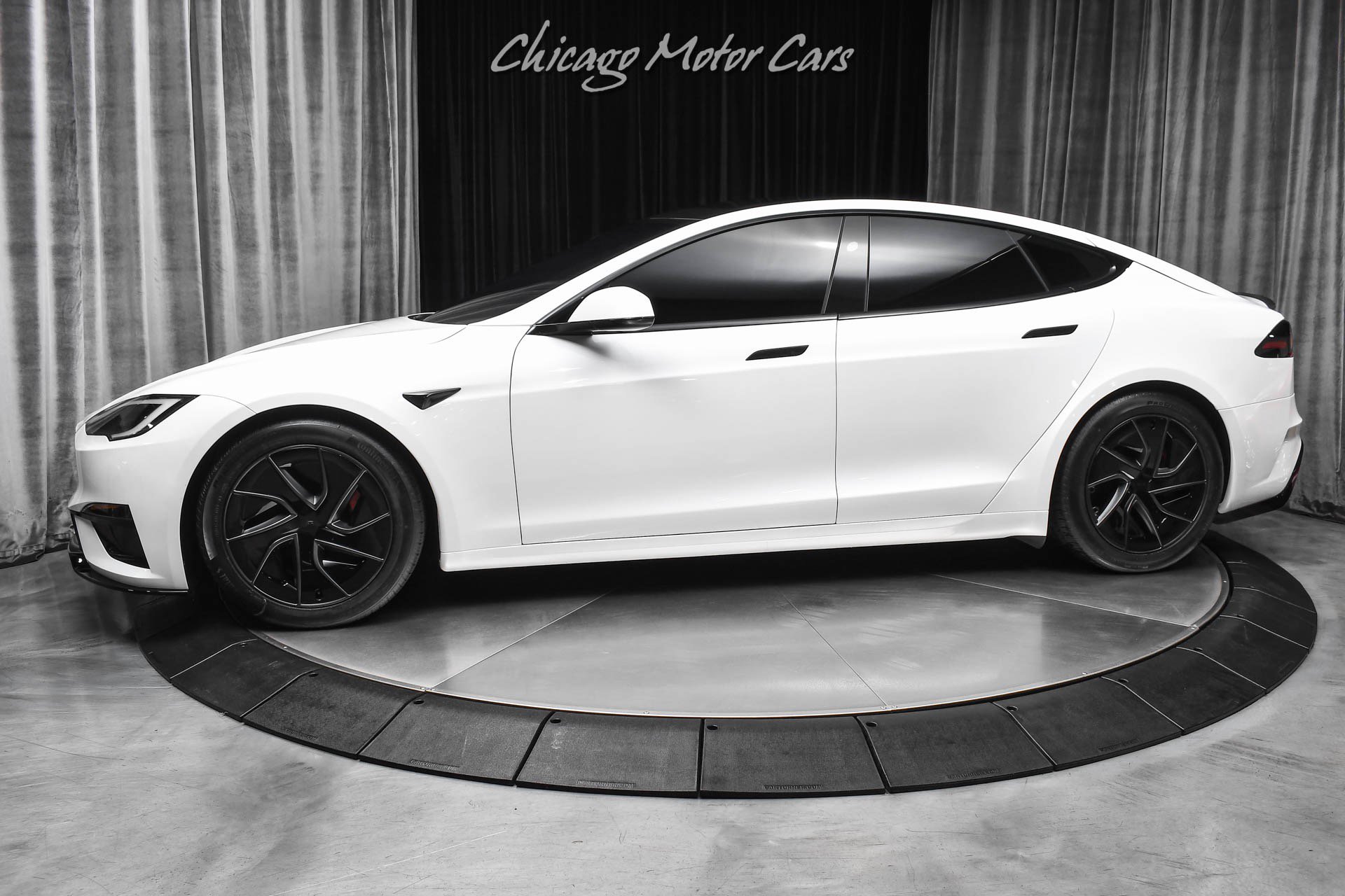 Used 2026 Tesla Model S Plaid AWD/4WD image 1