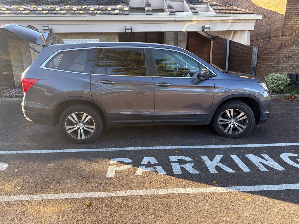 Used 2017 Honda Pilot EX-L image 11