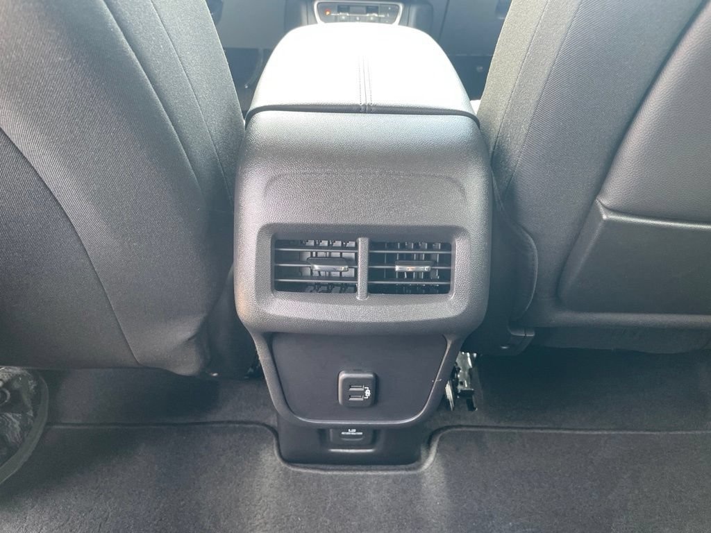 Used 2024 GMC Terrain SLE w/ Driver Convenience Package FWD image 27