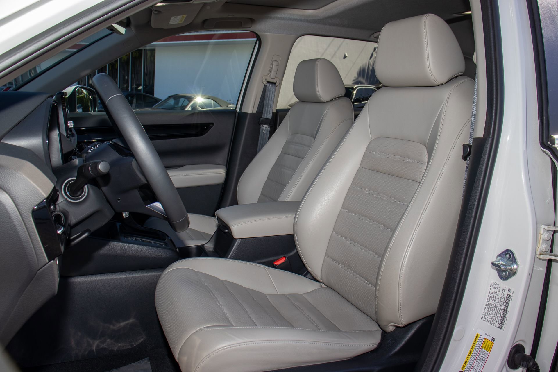 Used 2024 Honda CR-V EX-L image 16