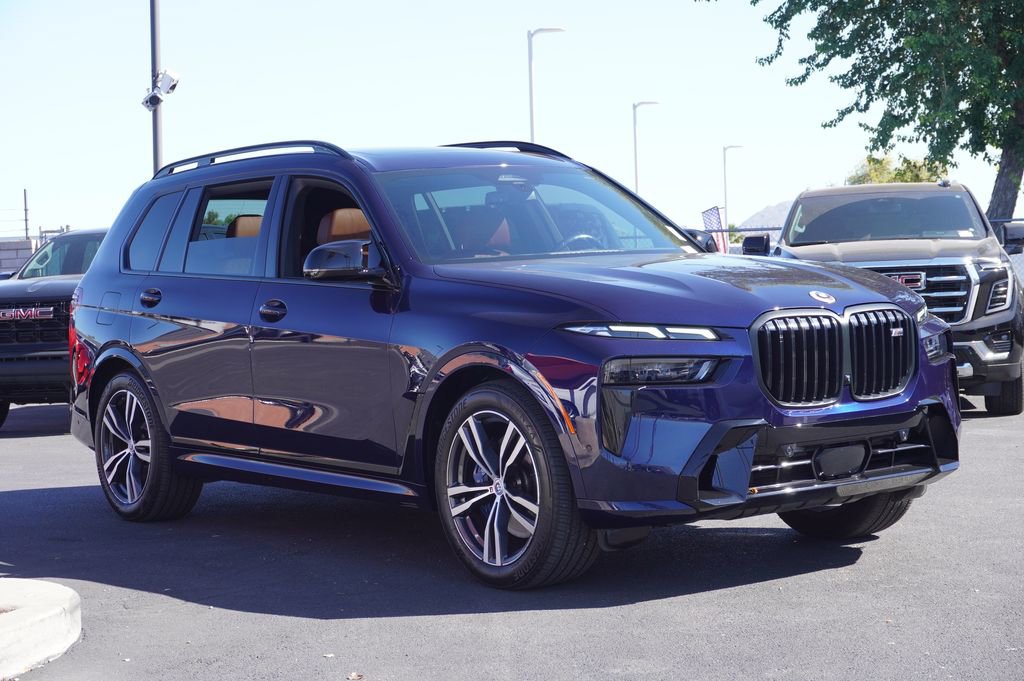 Used 2023 BMW X7 M60i w/ Executive Package image 4