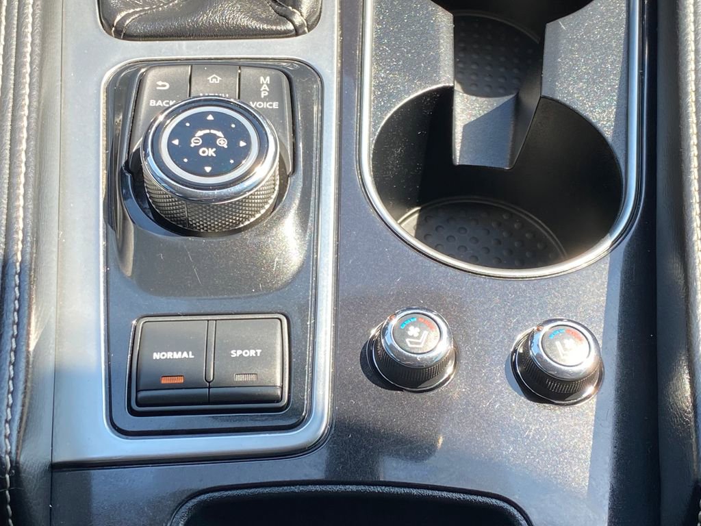 Used 2017 Nissan Maxima Platinum image 23