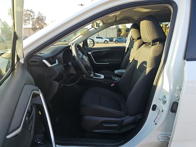 Used 2024 Toyota RAV4 LE image 8