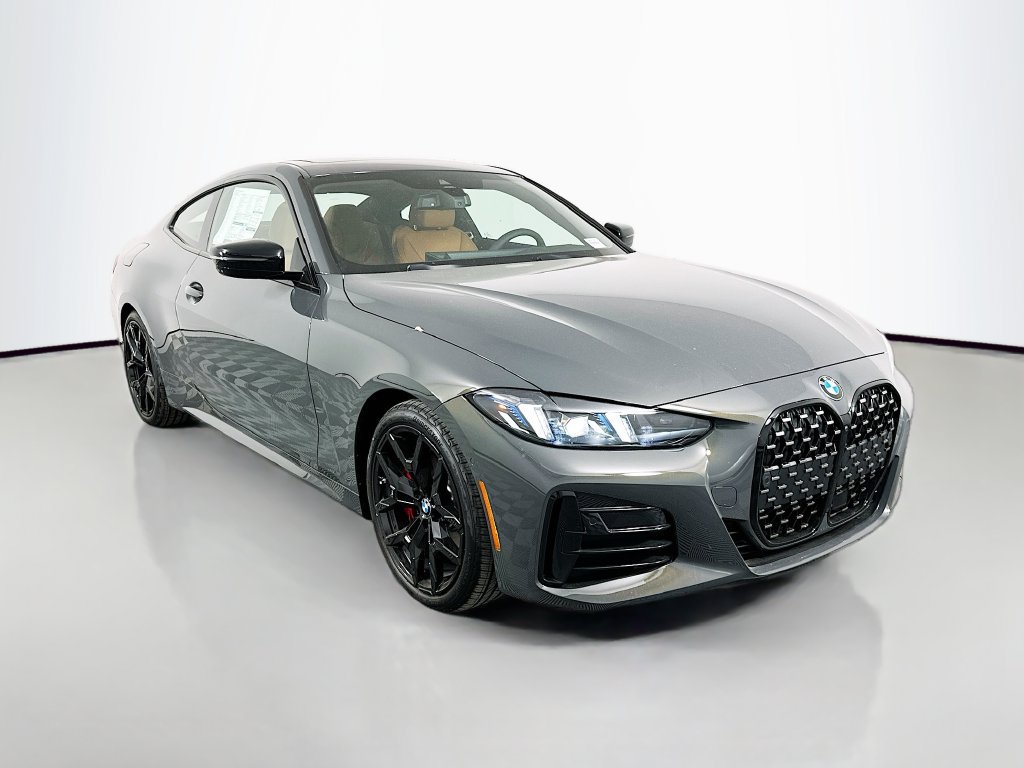 Used 2026 BMW 430i Coupe w/ M Sport Package RWD image 3