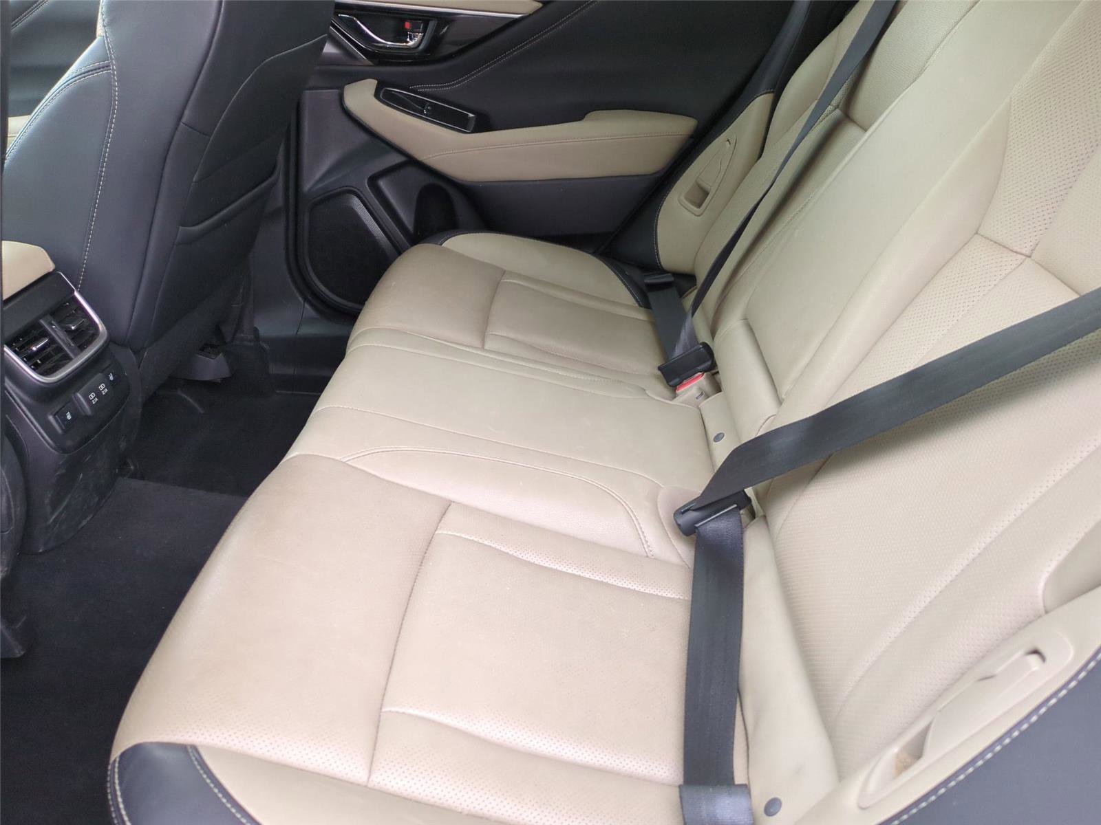 Used 2022 Subaru Outback Limited AWD/4WD image 17