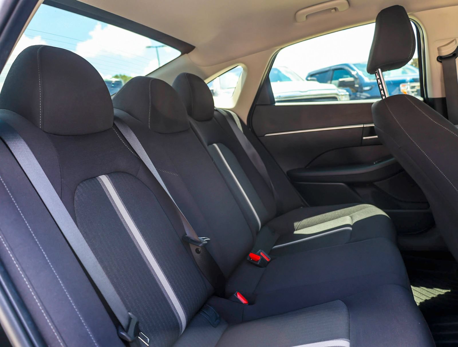 Used 2025 Hyundai Sonata SE FWD image 6