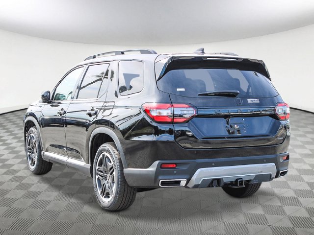 New 2026 Honda Pilot Touring image 3