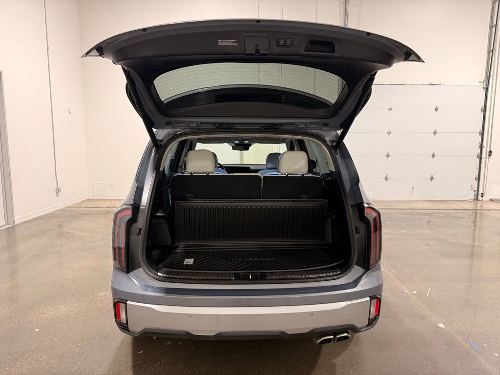 Used 2023 Kia Telluride SX Prestige image 9