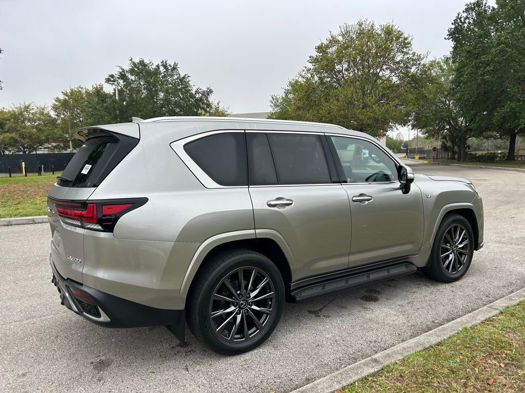 Used 2023 Lexus LX 600 F Sport w/ Accessory Package (Z1) image 5