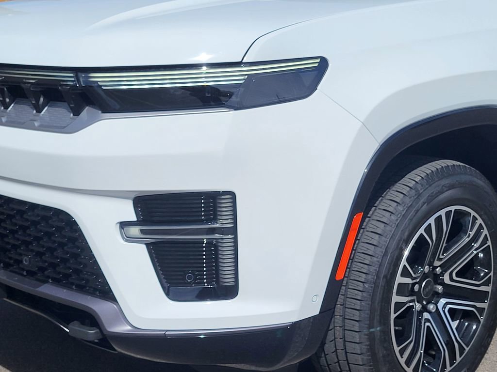 New 2026 Jeep Grand Wagoneer L 4WD image 8