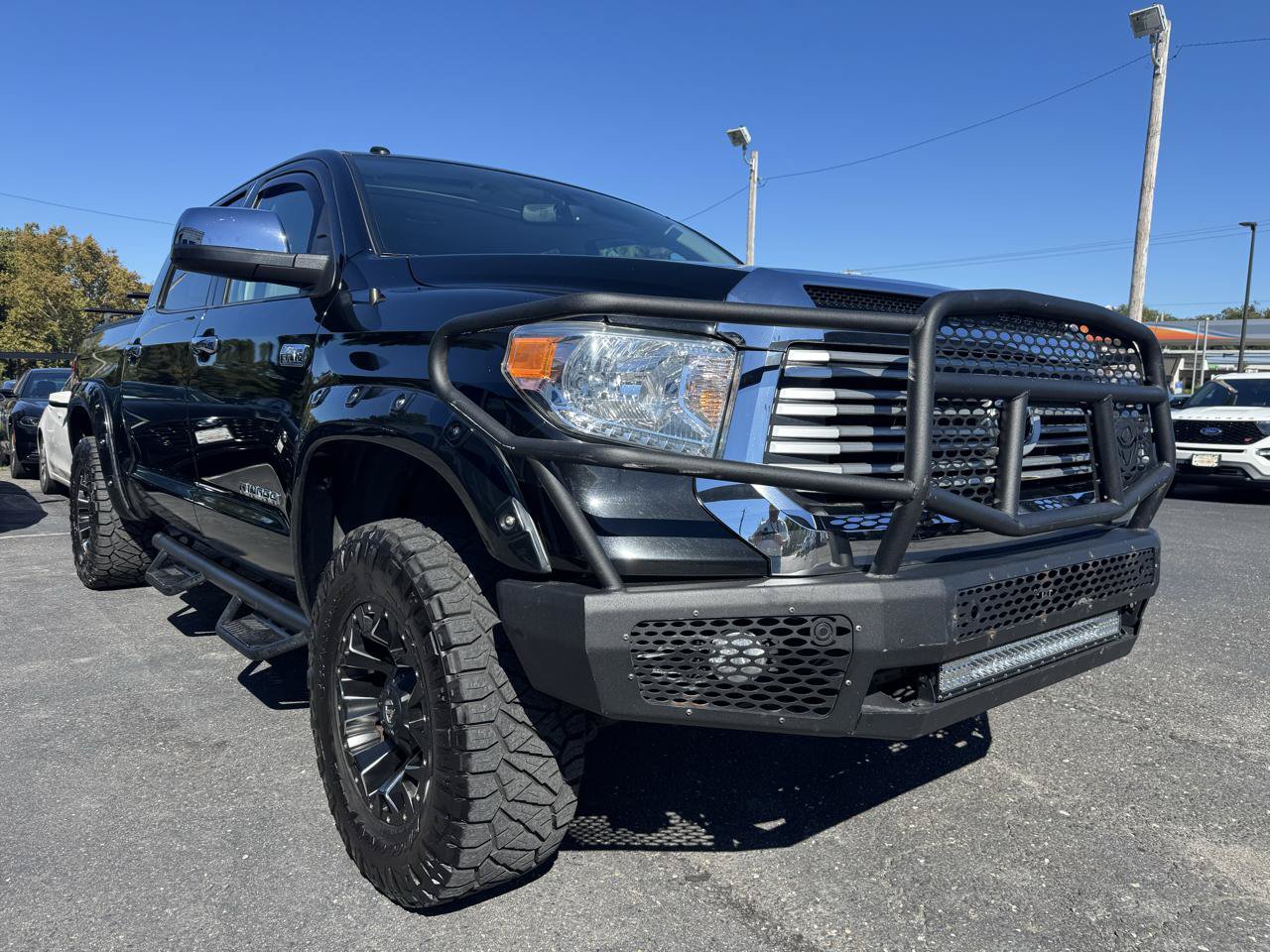 Used 2014 Toyota Tundra Limited w/ Limited Premium Package AWD/4WD image 3