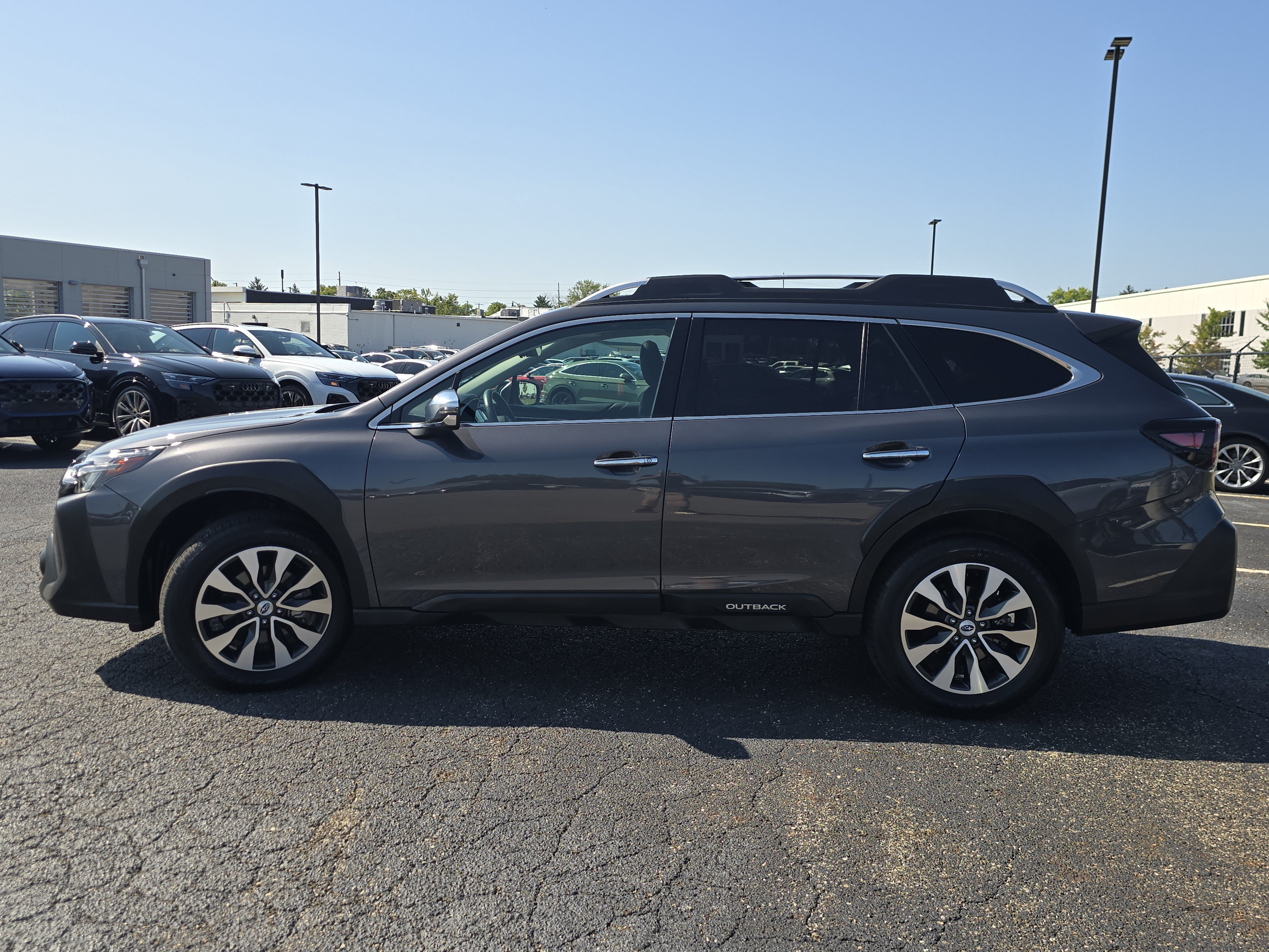 Certified 2023 Subaru Outback Touring XT AWD/4WD image 4