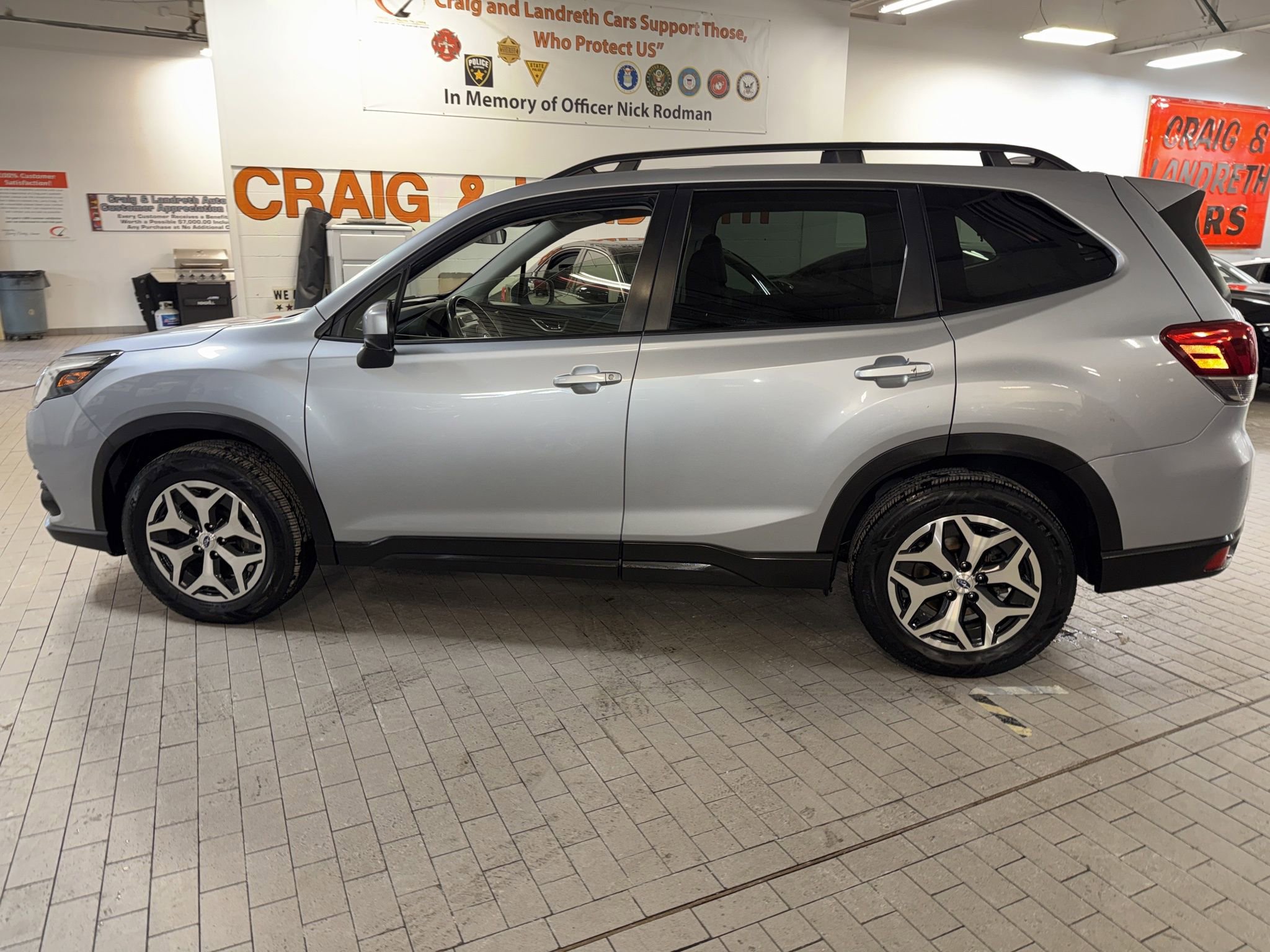 Used 2022 Subaru Forester Premium image 1