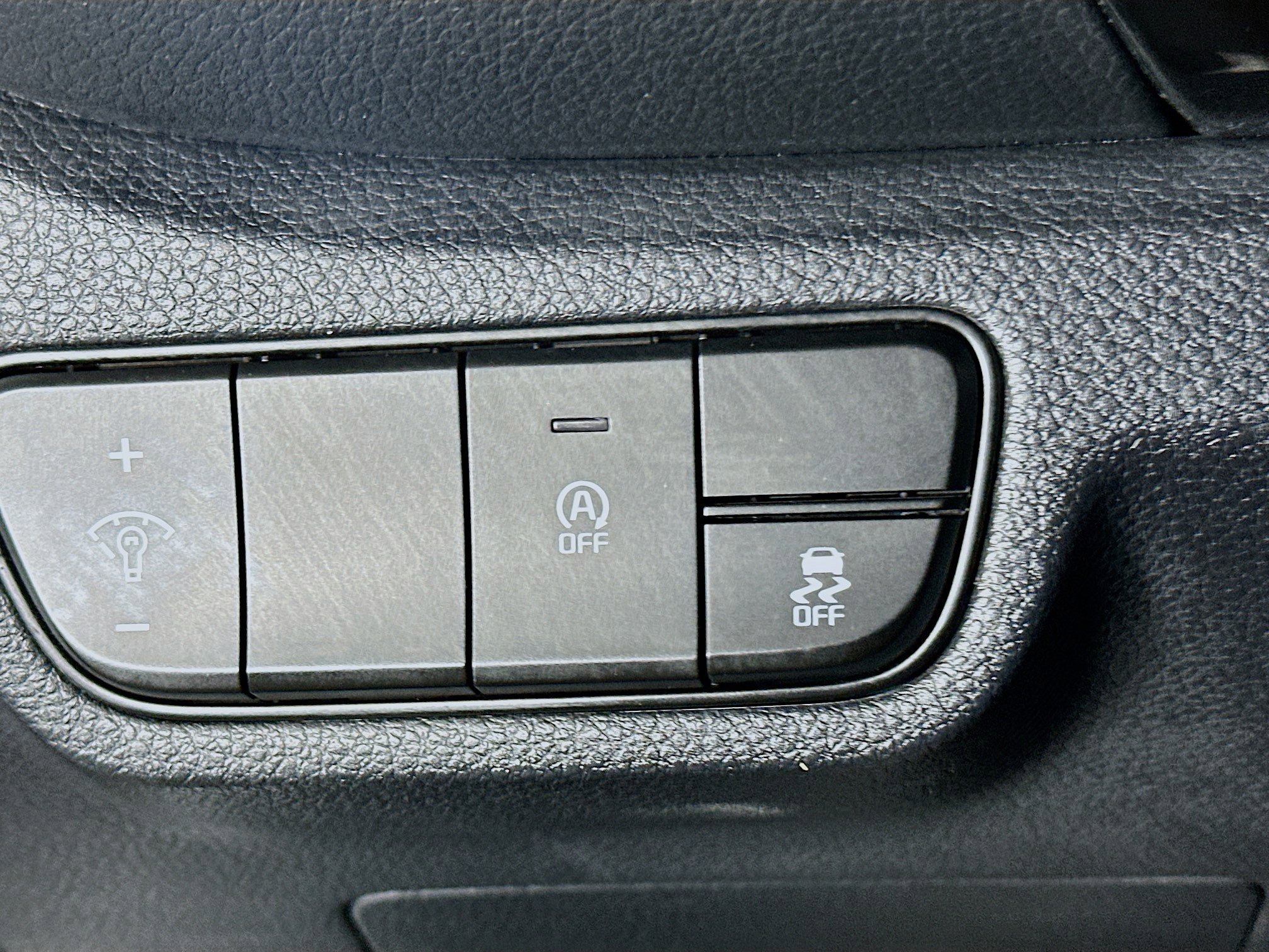 Used 2025 Kia Seltos S image 17