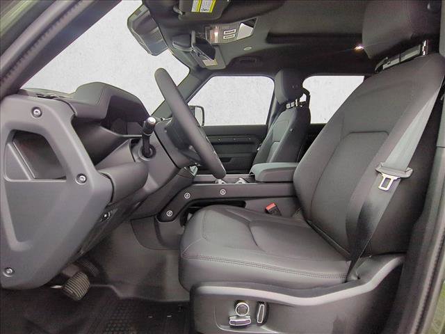 New 2026 Land Rover Defender 130 X-Dynamic SE AWD/4WD image 4