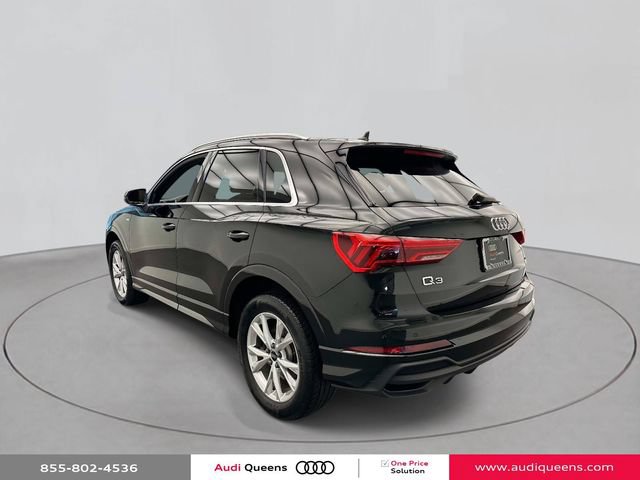 Certified 2024 Audi Q3 2.0T Premium AWD/4WD image 2