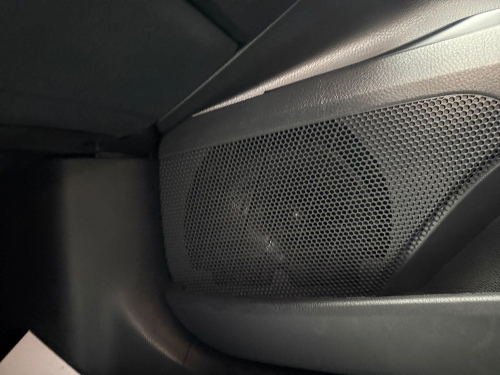 Used 2020 Toyota Camry LE w/ Carpet Mat Package FWD image 25