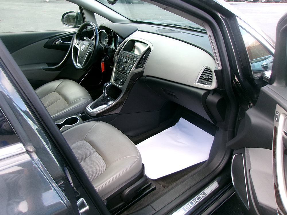 Used 2017 Buick Verano Sport Touring image 9