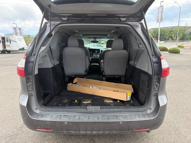 Used 2015 Toyota Sienna Limited AWD/4WD image 7