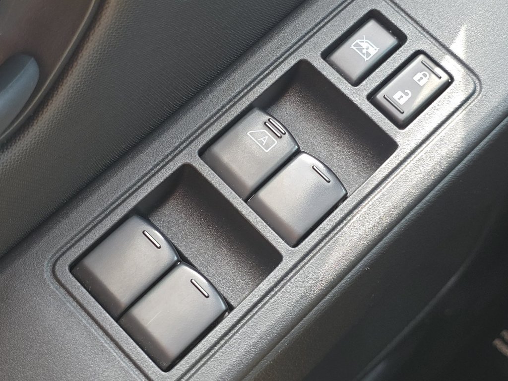 Used 2022 Nissan Frontier S w/ Technology Package AWD/4WD image 25