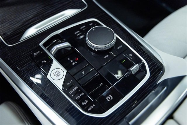 New 2026 BMW X5 xDrive40i w/ M Sport Package image 21