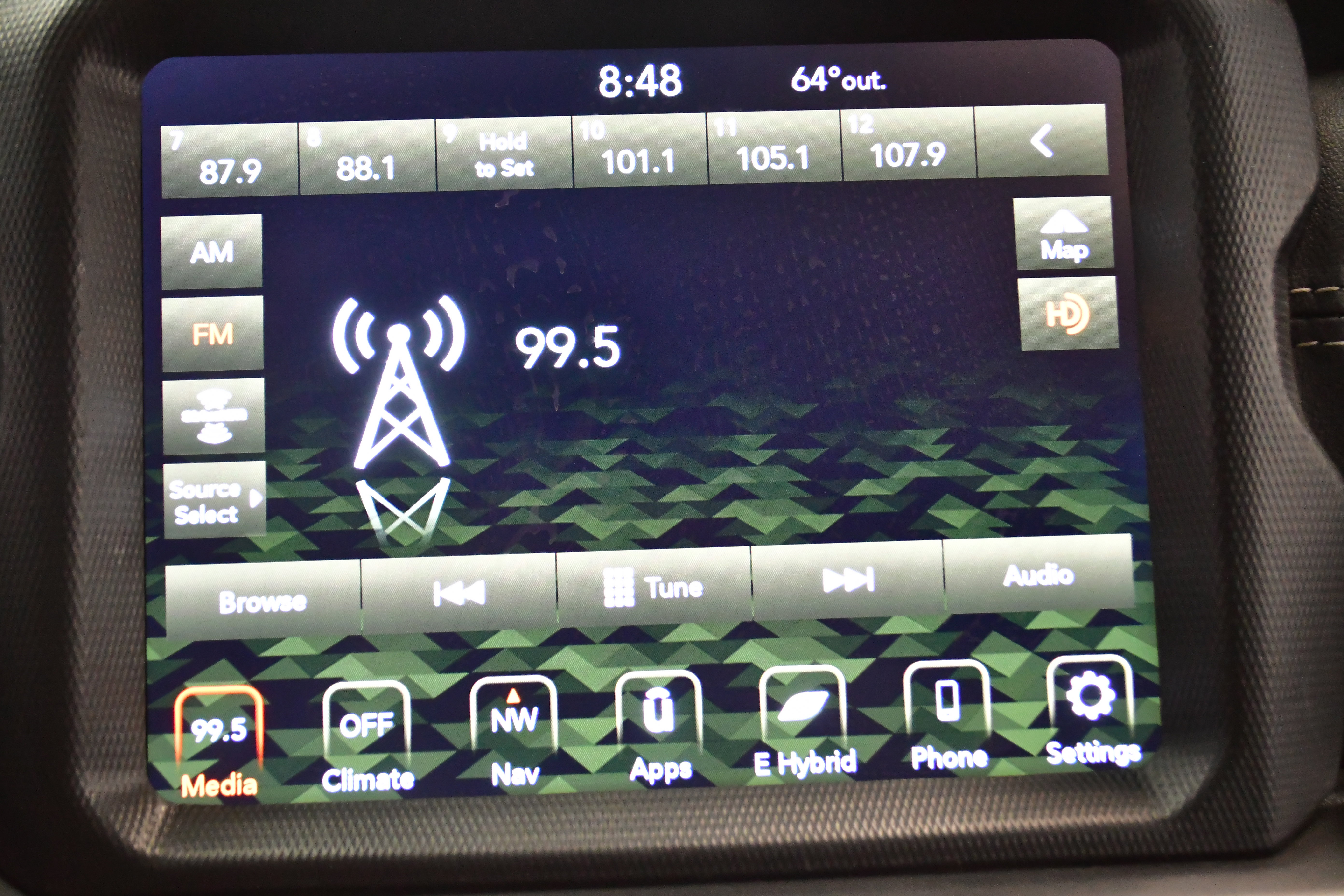 Used 2022 Jeep Wrangler Unlimited Sahara image 39