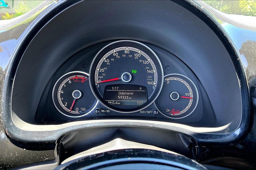 Used 2018 Volkswagen Beetle 2.0T S FWD image 10