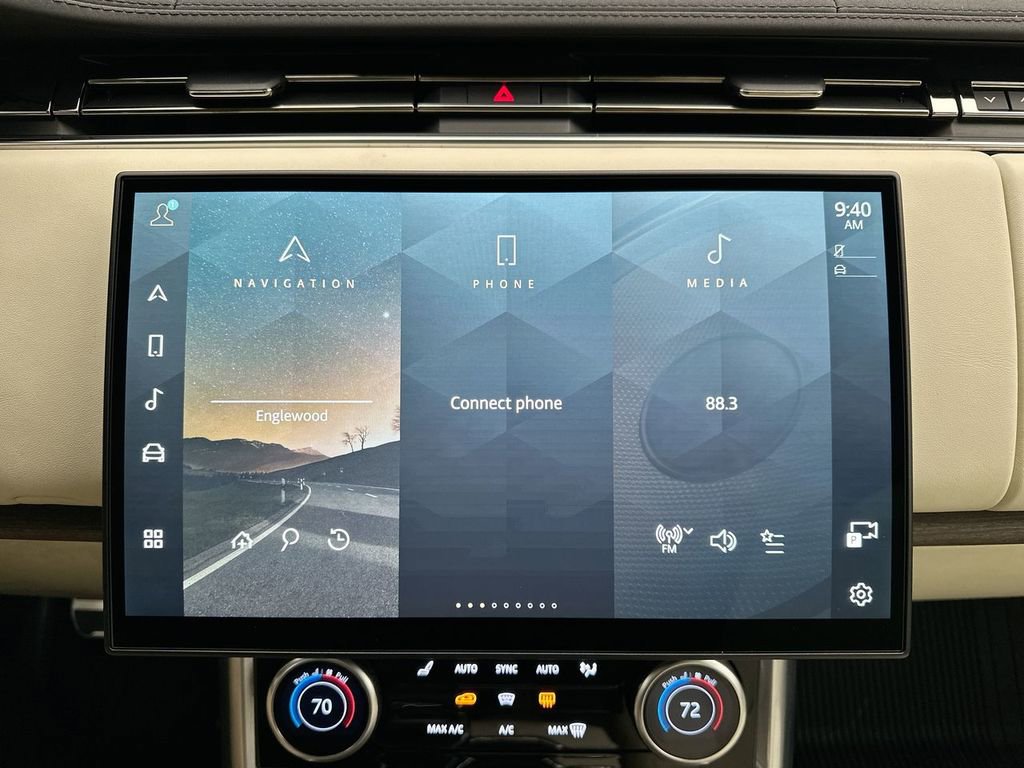 Certified 2023 Land Rover Range Rover SE image 22