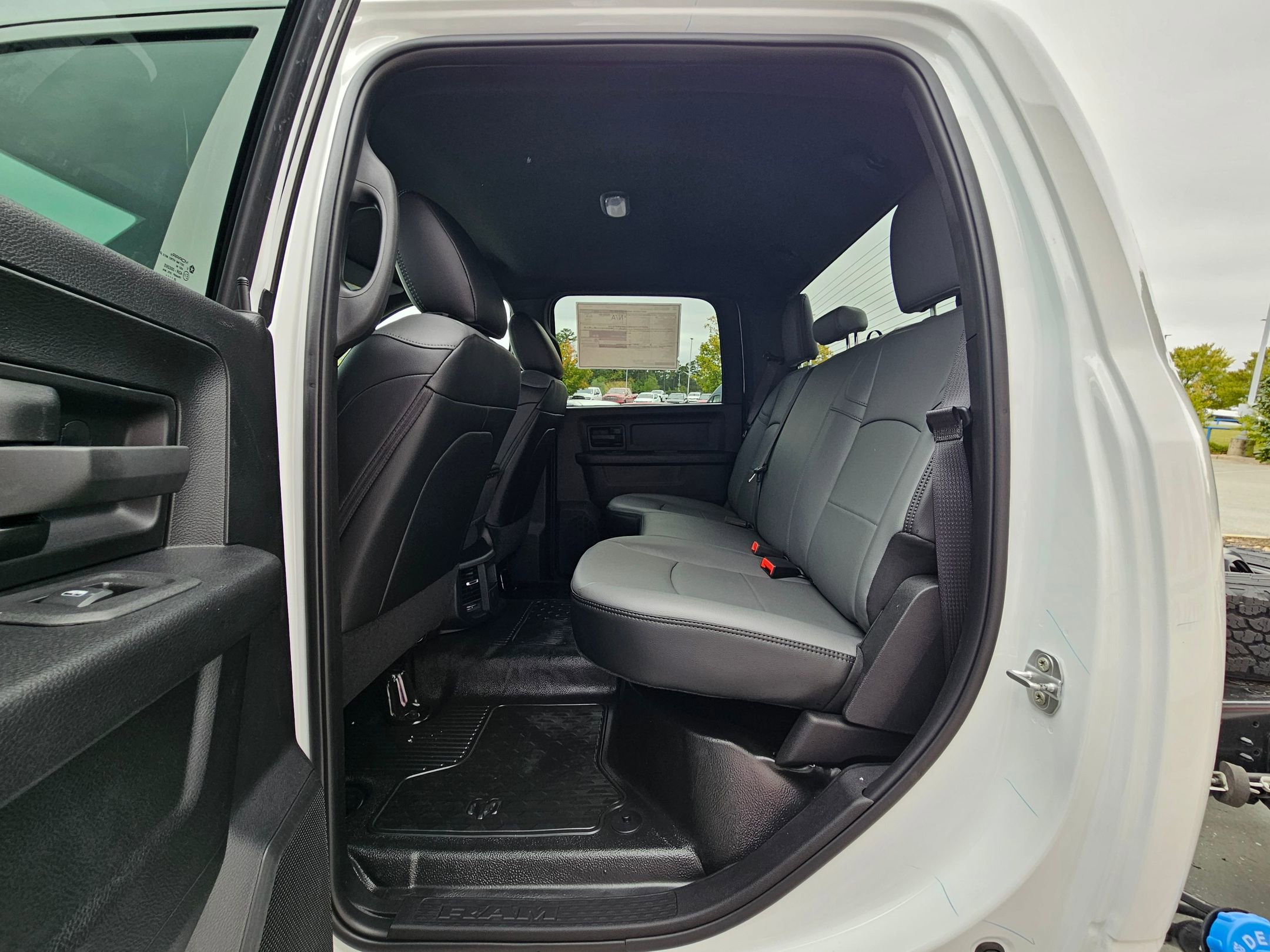 New 2026 RAM 3500 Tradesman w/ Chrome Appearance Group image 22