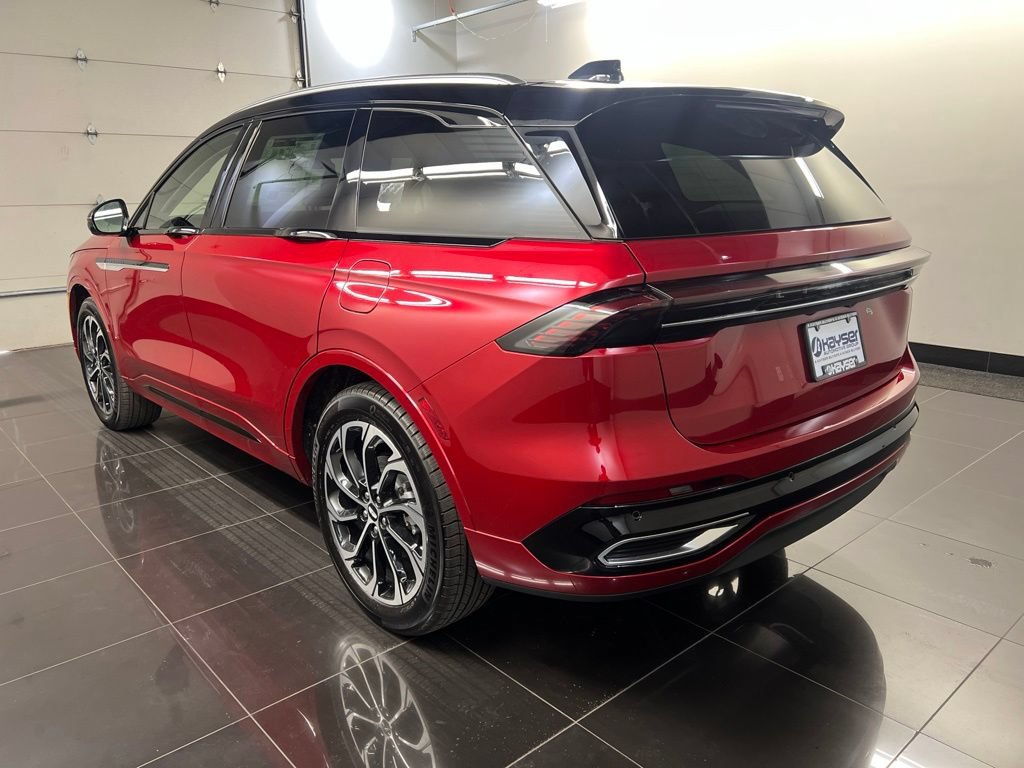 Used 2026 Lincoln Nautilus Reserve AWD/4WD image 4