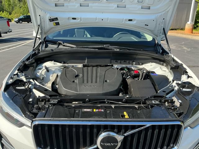 Used 2022 Volvo XC60 B5 Momentum AWD/4WD image 16