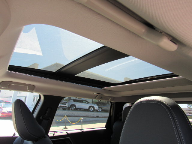 New 2026 Mitsubishi Outlander SEL FWD image 25