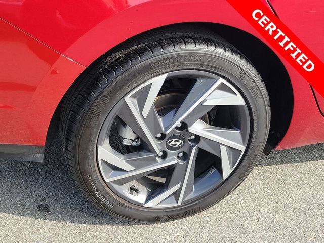 Certified 2025 Hyundai Elantra Sport image 23